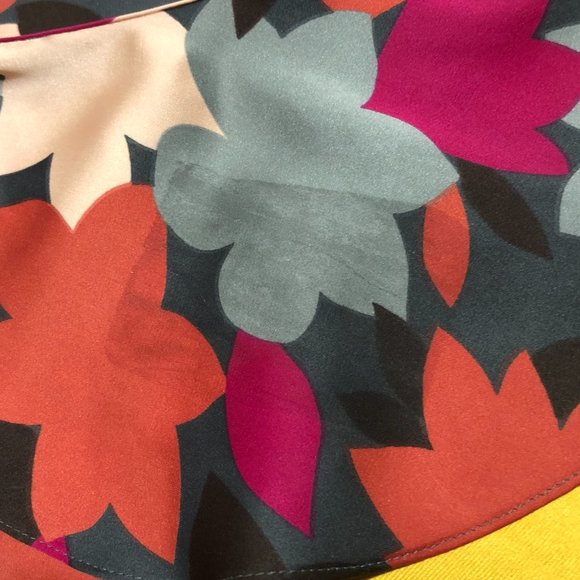 Attention Womens Sz S Ruffled Short Cap Sleeves Floral Light Top - Picture 4 of 6